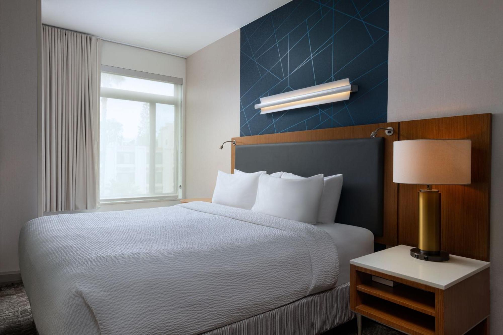 Springhill Suites By Marriott Anaheim Maingate Экстерьер фото